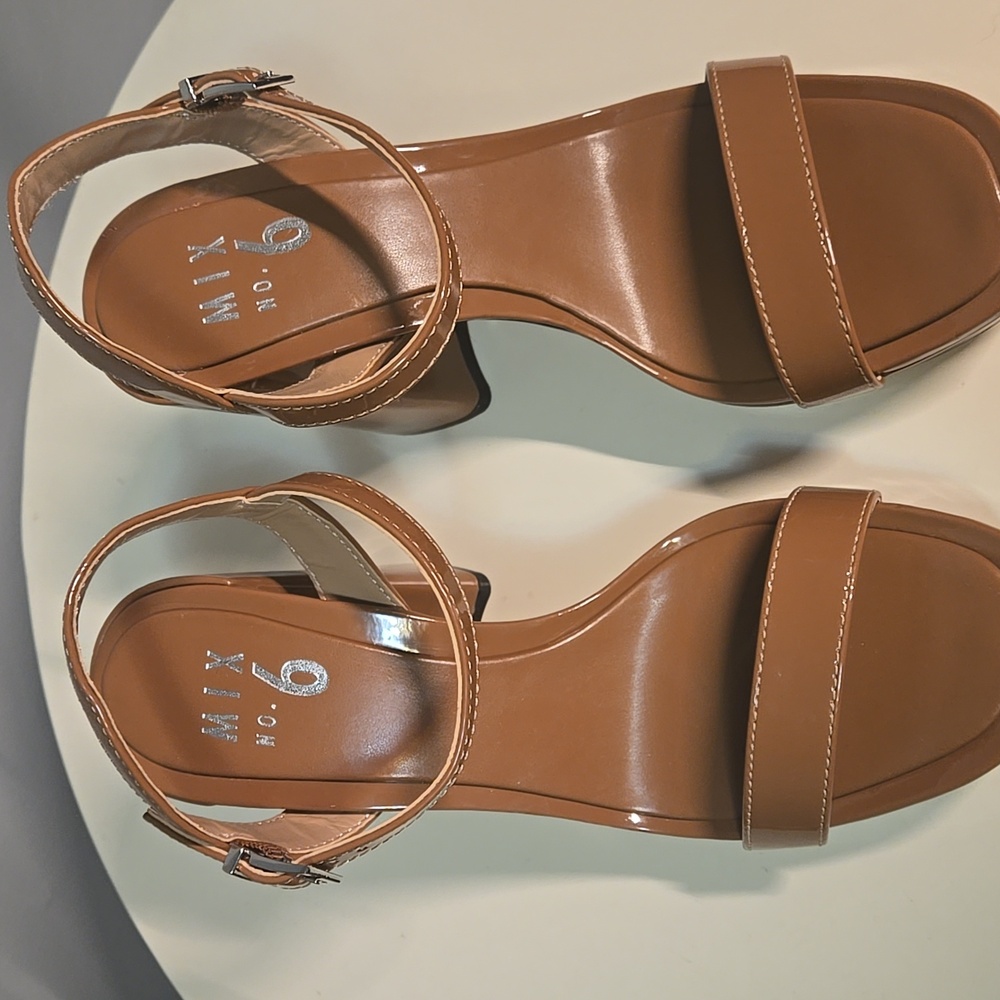 Mix No. 6 Sabria Womans 7 Chunky Heel Sandal - Picture 3 of 8